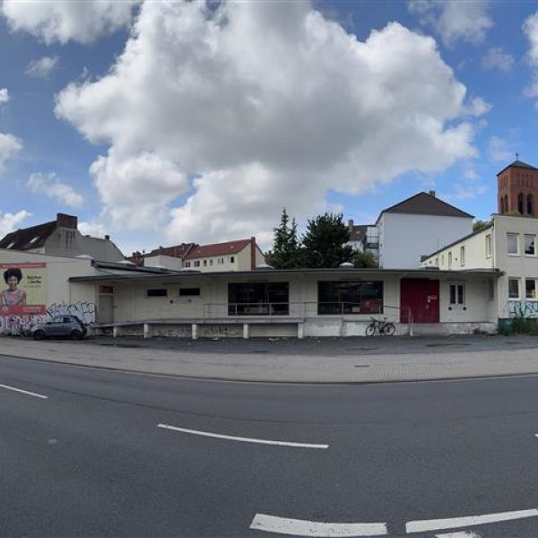 Frontansicht W19 vor Sanierung